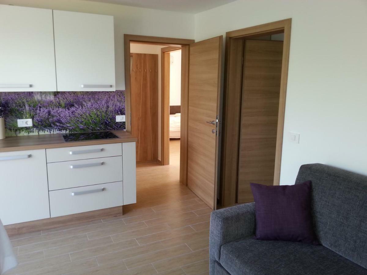 Summer Delight Apartments Савудрия Экстерьер фото